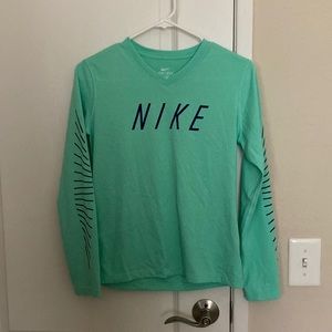 Nike tshirt